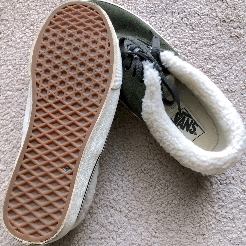 Women’s sneakers